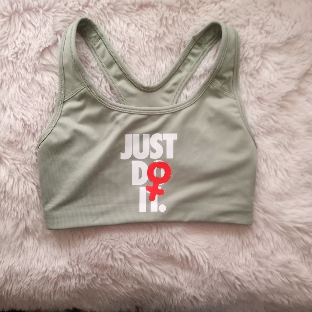 NWOT Nike Just Do It Sports Bra